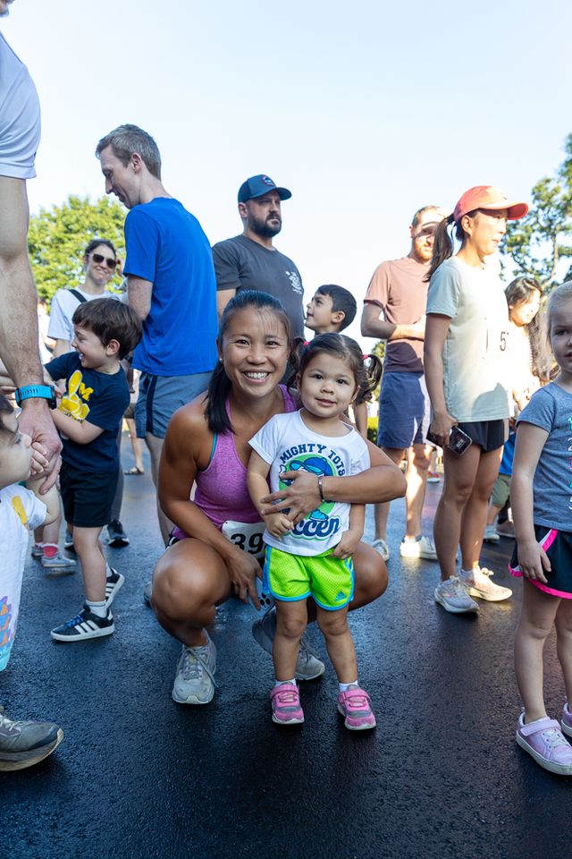 Mother and daughter at the race