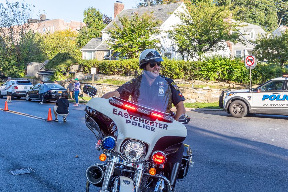 Police motorcycle escort